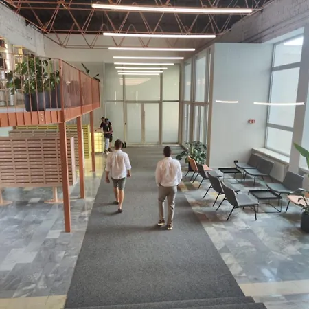 Axiom - Zenith X - Netflix, Hbo, Champagne Apartman Kassa