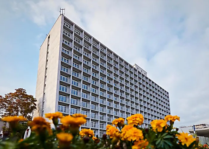 Axiom - Zenith X - Netflix, Hbo, Champagne * 코시체