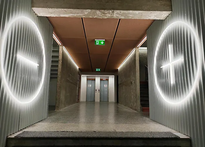 아파트 Axiom - Zenith X - Netflix, Hbo, Champagne 코시체